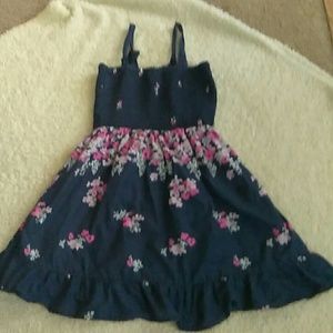 Beautiful little girl dress!